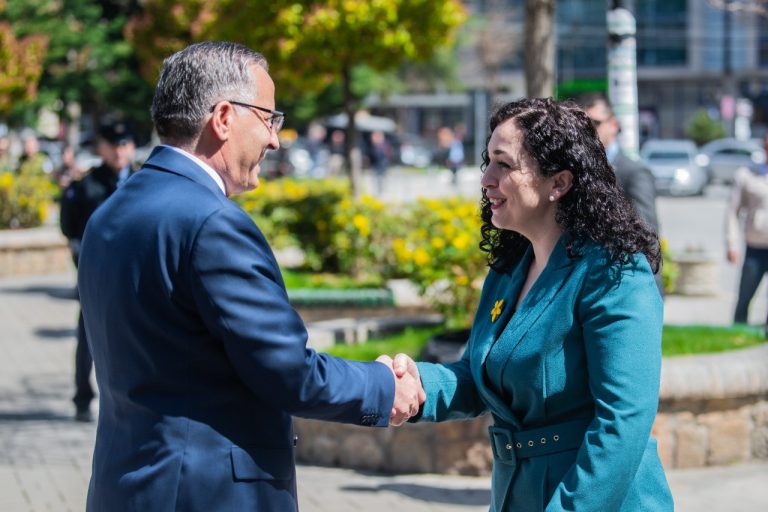 Hamza, letër Osmanit: Emëroni anëtarin e dytë të PDK-së në KQZ, mosveprimi është shkelje kushtetuese