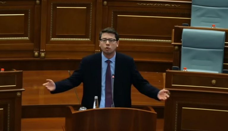 Tahiri kërkon barazi për punëtorët, Murati përmend praktikat e BE-së për pagën e 13-të