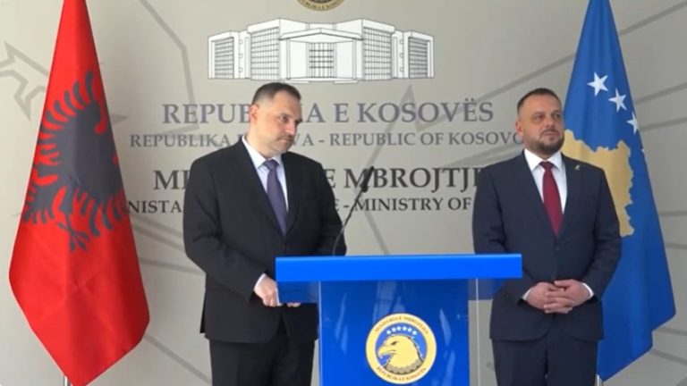 Ministri Nufi: Shqipëria qëndron krahë për krahë Kosovës që nga pavarësia