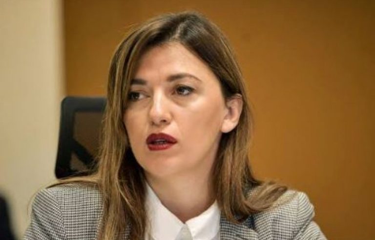 Haxhiu paralajmëron për sonte seancën për presidentin