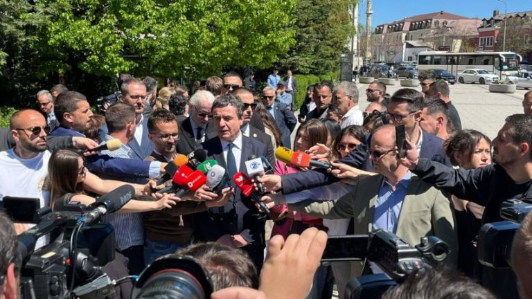 Kurti i bën thirrje faktorit ndërkombëtar që t’i bëj trysni Beogradit për zbardhjen e fatit të të zhdukurve