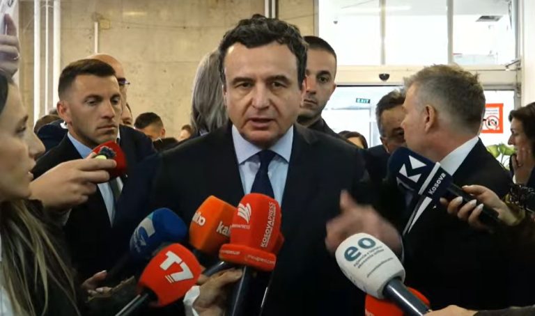 Kurti për deklaratën e deputetit Geci: Lufta ishte e drejtë, besojmë në pafajësinë e krerëve të UÇK-së