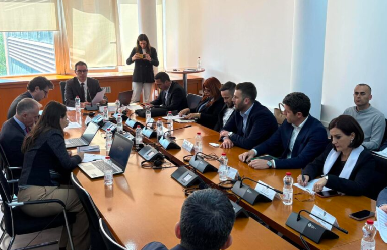 Komisioni për Buxhet miraton në parim plotësim-ndryshimin e ligjit për buxhetin e vitit 2026