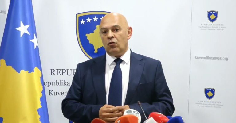 Ardian Gjini i gatshëm për të kandiduar për Kryeministër: AAK është gati dhe s’ka të bëjë me pragun