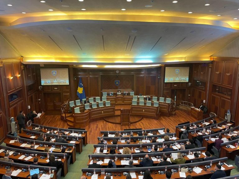Komisioni për Provimin e Jurisprudencës kalon në Kuvend, kritika për shkarkimet pa arsyetim