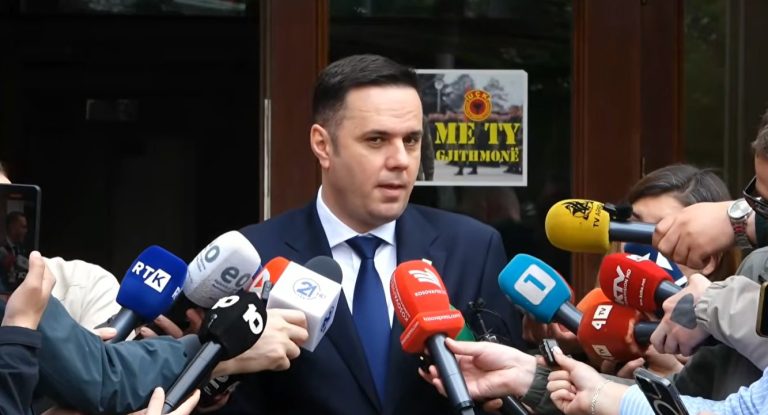 “Zëvendëskryeministrin dhe 4 ministri, ose….”, Abdixhiku tregon çfarë i propozoi Kurtit në takim në këmbim të Presidentit