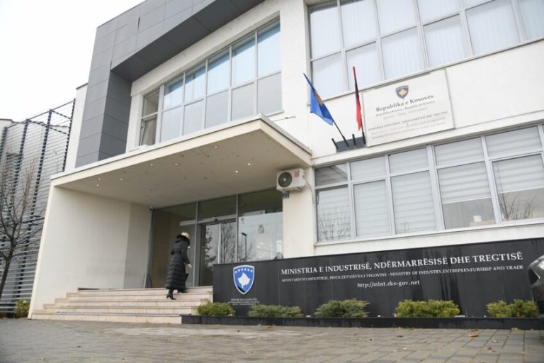 Artan Demolli caktohet U.D i Sekretarit të MINTI-t, shfuqizohen vendimet e mëhershme lidhur me ushtrimin e kësaj detyre