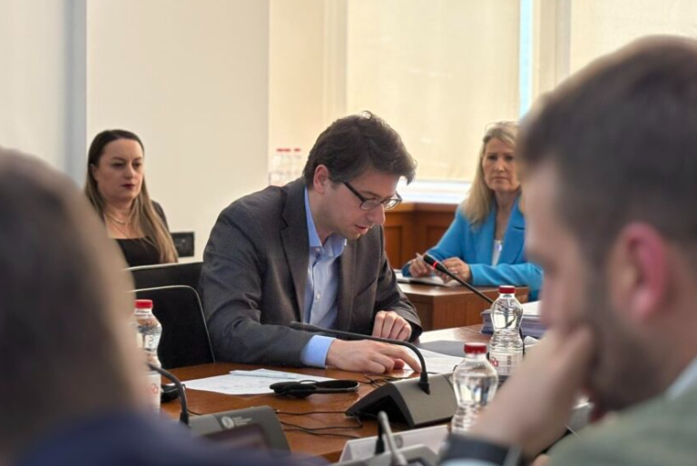 Miratohet projektligji për shërbimet e pagesave, Murati: Ulet kostoja e shërbimeve të pagesave