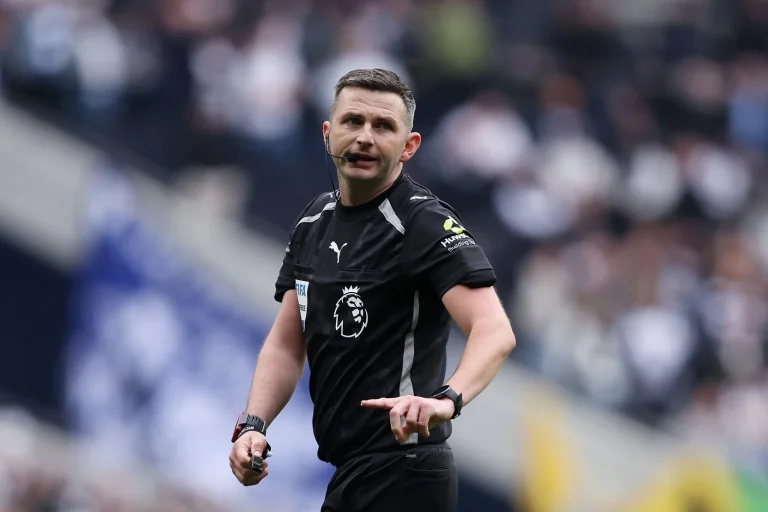 Nga “Fadil Vokrri” në “Bernabeu”, Michael Oliver ndan drejtësinë sonte në ndeshjen Real – Bayern