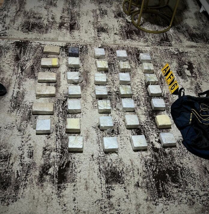 Operacion antidrogë në Ferizaj – arrestohen edhe dy persona, kapen rreth 17.9 kg heroinë