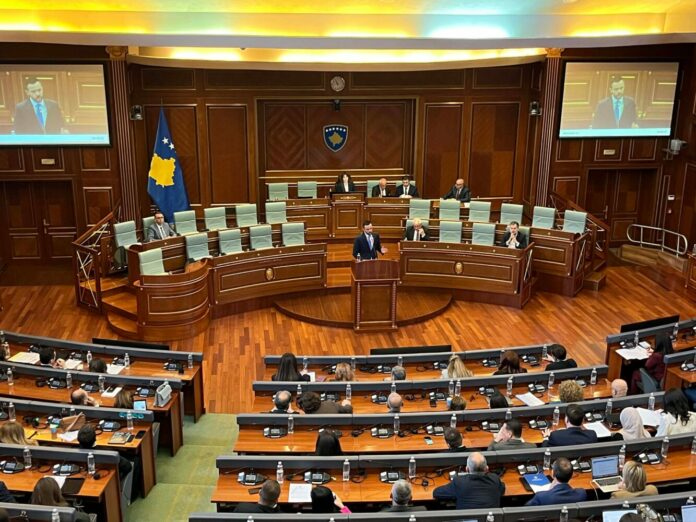 Opozita i refuzon projektligjet e Vetëvendosjes
