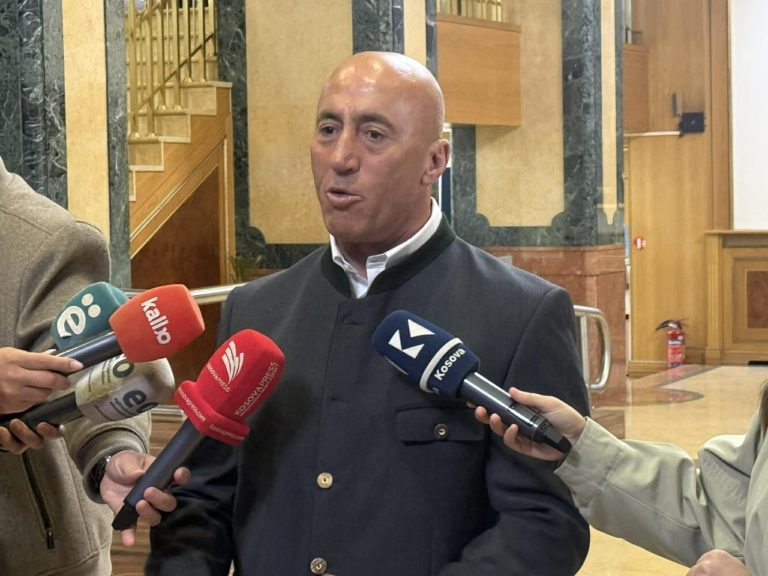 Haradinaj: Mbrëmë u shkel Kushtetuta, tani mund të mbrohet vetëm nga sovrani
