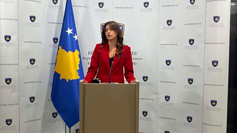 Haxhiu: Kandidimi im nuk bie ndesh me Kushtetutën, do të shmang përdorimin e institucionit për fushatë