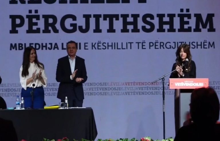Vetëvendosje e nominon Albin Kurtin kandidat për kryeministër