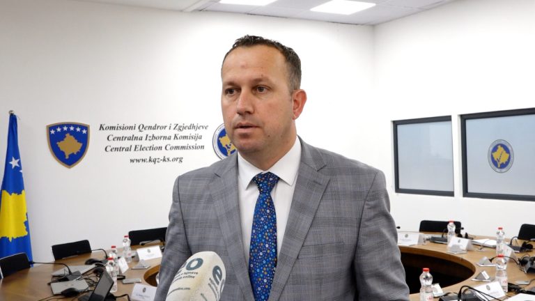 917 kandidatë për deputetë, Elezi: 23 subjekte politike dorëzuan listat, 4 parti jo