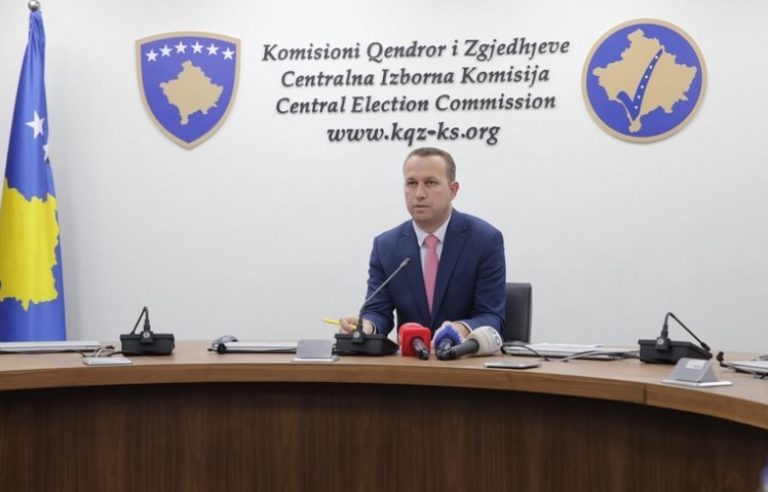 Regjistrimi i votuesve jashtë Kosovës, mbi 61 mijë aplikime të aprovuara, afro 6 mijë të refuzuara