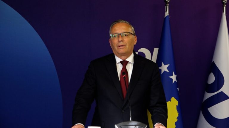 Hamza: Kosova po rrëshqet drejt varfërisë, duhet kthesë urgjente për shtetin dhe qytetarët