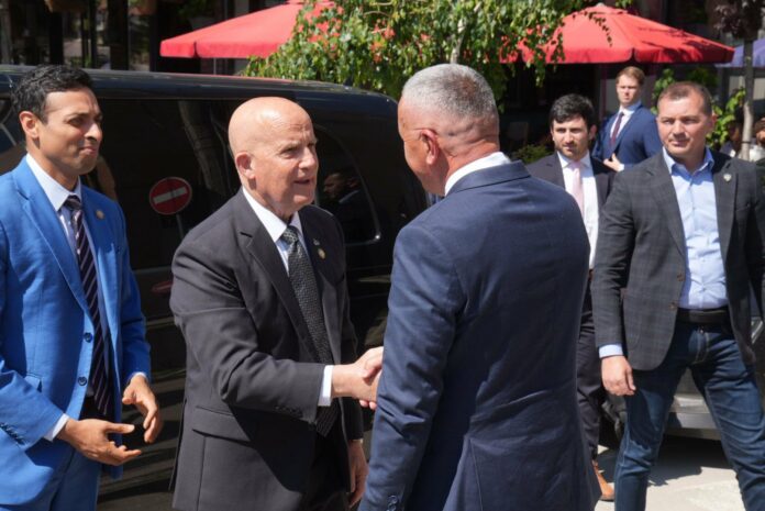 Delegacioni i kongresistëve në Preshevë: Ka probleme reale mes shqiptarëve dhe Serbisë