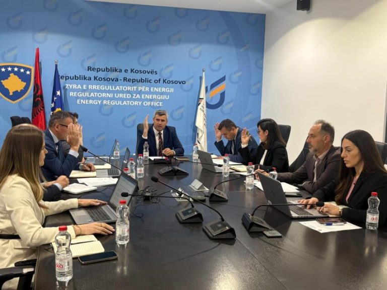 ZRRE miraton tarifat për KOSTT-in, KEDS-in dhe KESCO-n pa ndryshime në çmimin e energjisë për vitin 2026