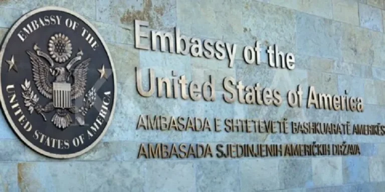 Ambasada Amerikane: Kosova humbi mundësinë për më shumë kapacitete gazi, Serbia rezervoi gjysmën e gazsjellësit rajonal