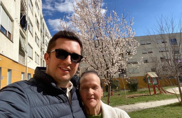Vdes nëna e Besian Mustafës, gruaja e veprimtarit të shquar Xhemail Mustafa