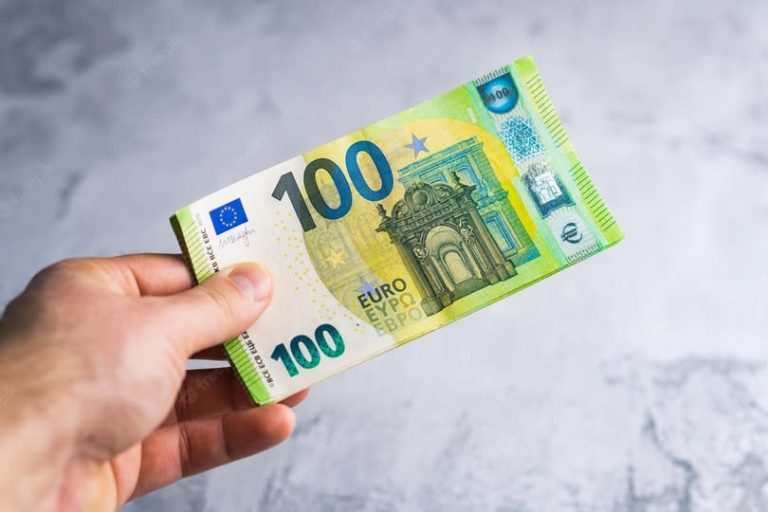 Hapet aplikimi për ankesa për ata që nuk i morën 100 eurot