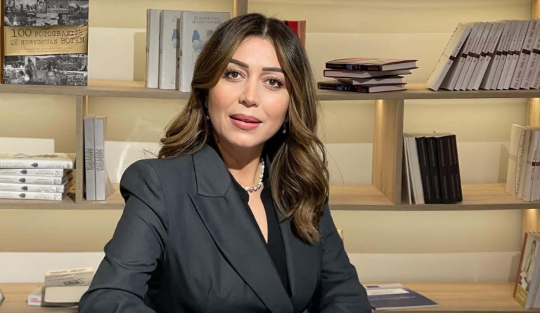 Adelina Thaçi: Kur politika fillon t’i përdorë fëmijët për të sulmuar kundërshtarët, kemi kaluar një vijë që s’do të duhej të kalohej kurrë