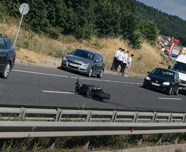 Mbytet 19 vjeçari në vetaksident me motoçikletë
